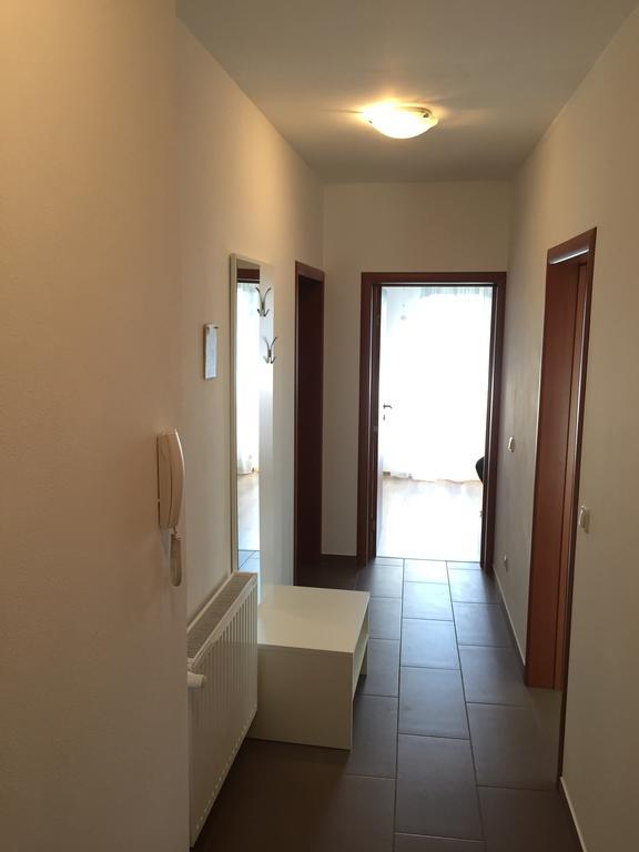 סלוניי Apartments Petra מראה חיצוני תמונה