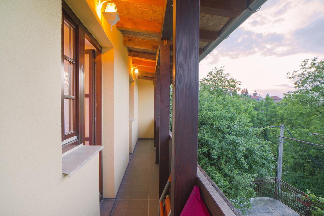 סלוניי Apartments Petra מראה חיצוני תמונה